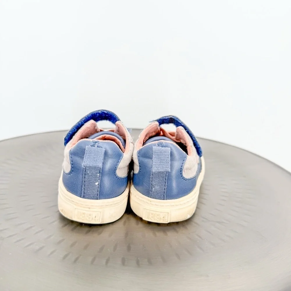 Old Navy Sneakers